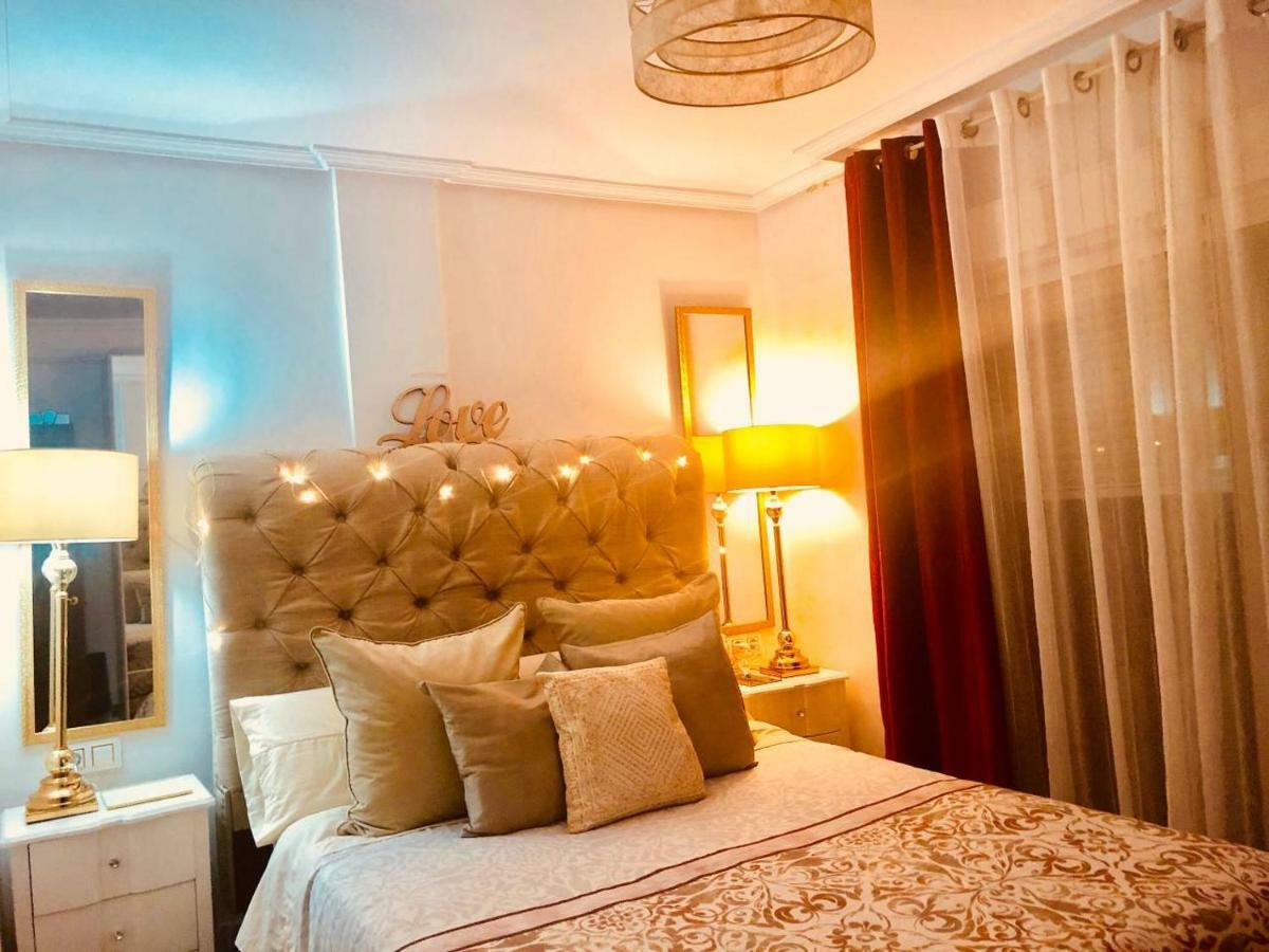 Atico Deluxe: Coastal Oasis with Pool, Gym & Terrace Apartment Roquetas de Mar Exterior photo